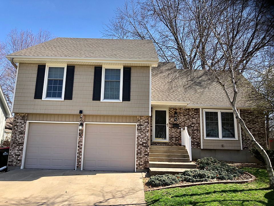 1st image of 903 SW Savannah Dr