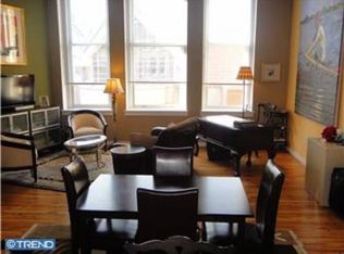 1027 Arch St APT 403, Philadelphia, PA 19107