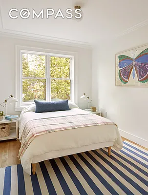 Sold by Compass | media 18