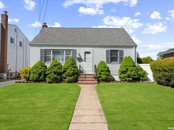 2000 Charles Street, Bellmore, NY 11710