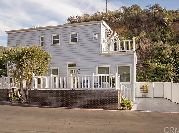 Spacious Front Porch.