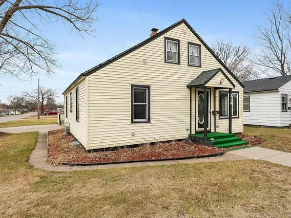 314 8th St SE, Little Falls, MN 56345
