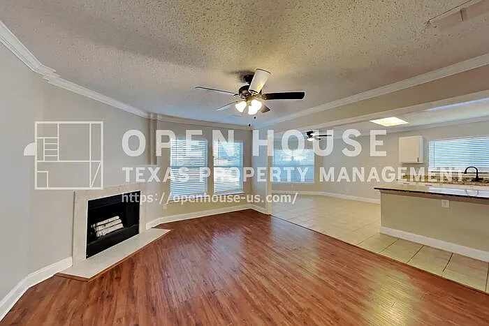 4 bed, 3.0 bath, 2225 sqft, $2,795 — Photo 3