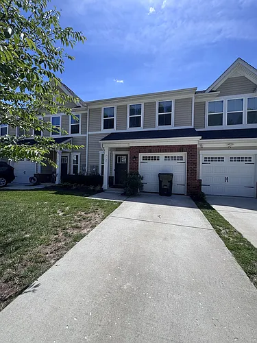 112 Stegg St Photo 1