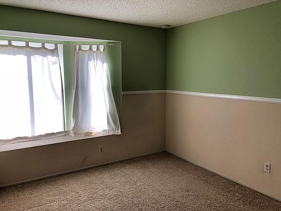 5th image of 14364 Glenoak Pl