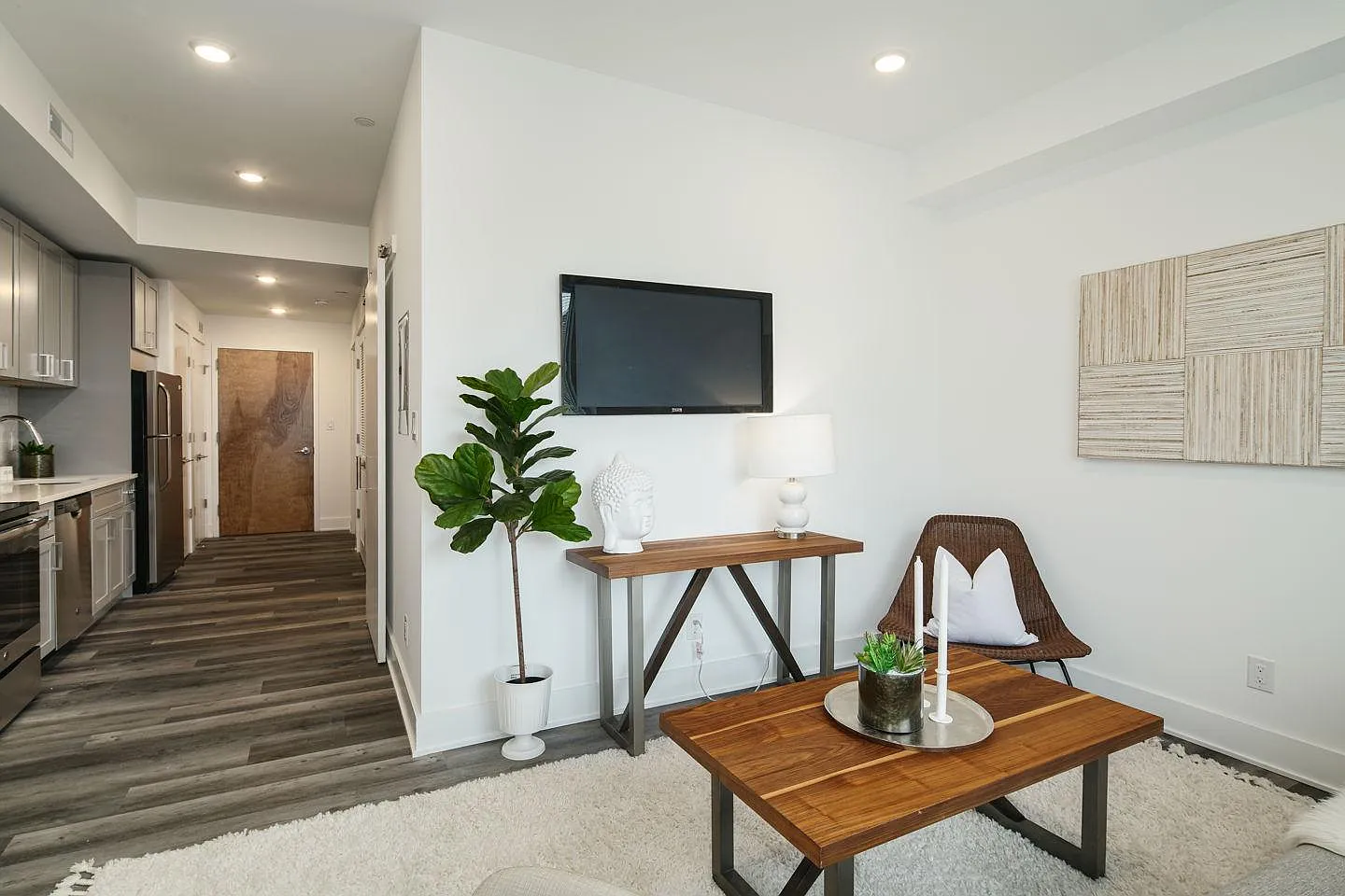 1245 Ridge Avenue — Photo 4