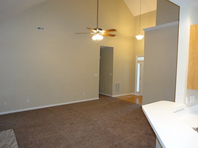 102 Selsey Dr — Photo 6