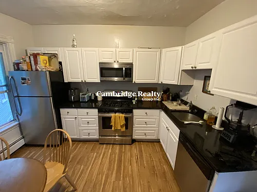 80 Hillside St #2T Photo 1
