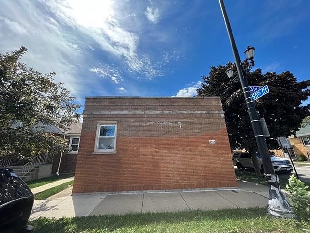 1st image of 5517 W 31st St