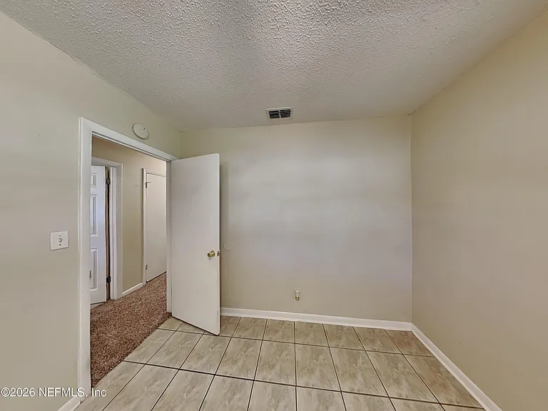 237 Blairmore Blvd — Photo 15
