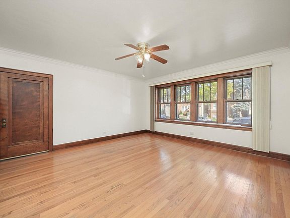 3rd image of 1638 Gunderson Ave