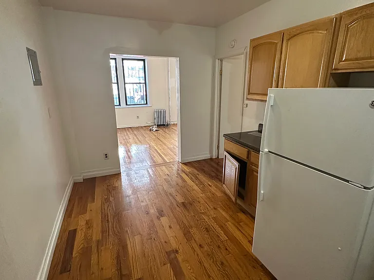 1729 Edison Ave #B — Photo 3
