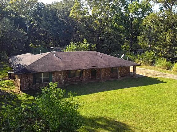3rd image of 2081 Bayou Plaquemine Rd