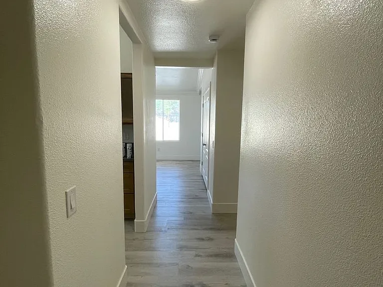 2317 Logsdon Dr — Photo 12