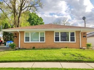 211 E 19th St, Lockport, IL 60441