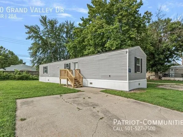 20 Grand Valley Dr, Springfield, IL 62702