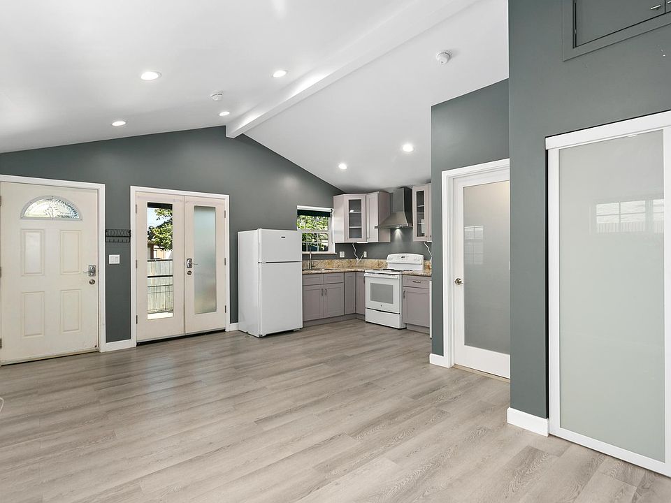 1st image of 15247 Binney St #1