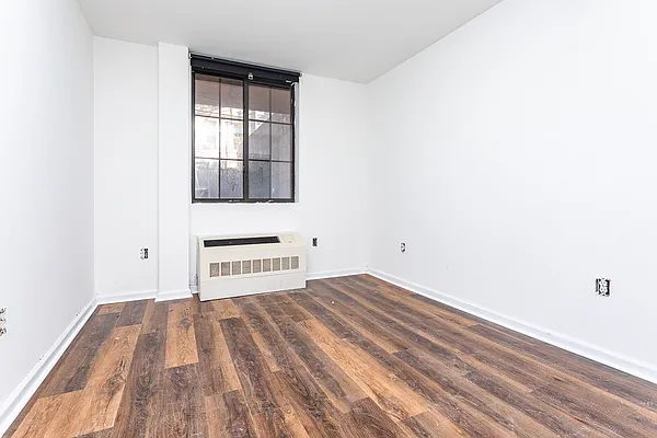 Rented by MySpaceNYC | media 19