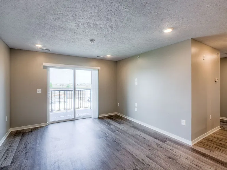 Fremont Commons — Photo 106