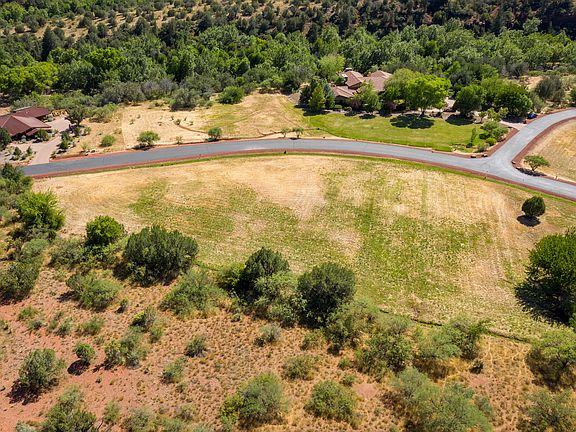 3rd image of 300 Cross Creek Cir