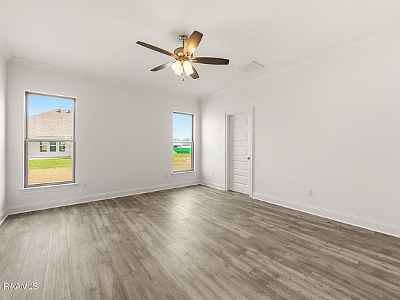 5th image of 112 Lilian Ln