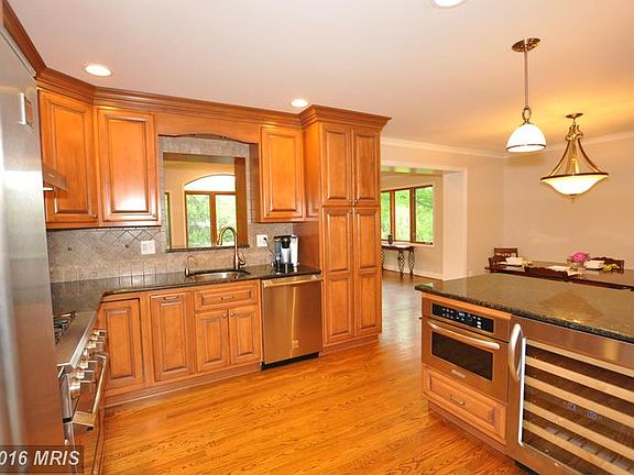 5th image of 3804 Chantal Ln