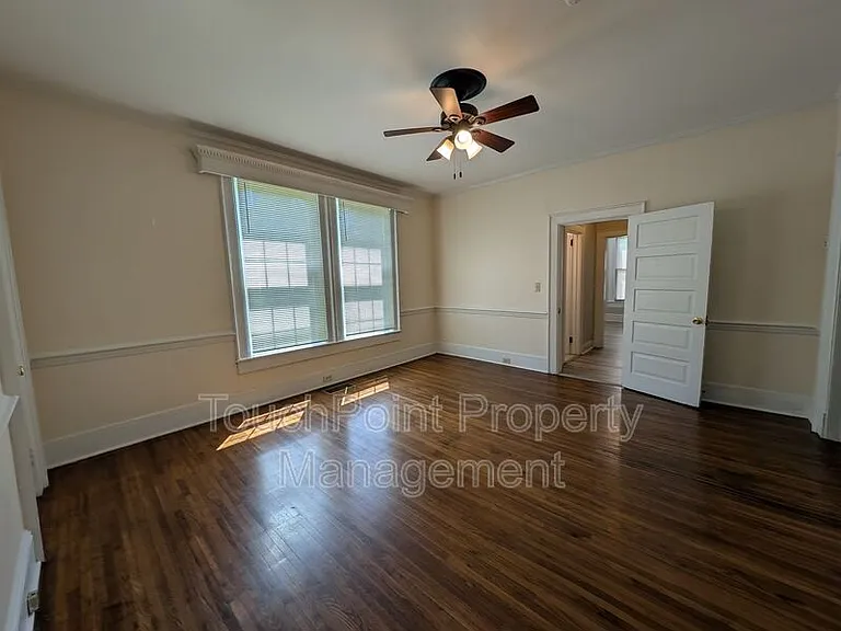 476 Spring St SW — Photo 4
