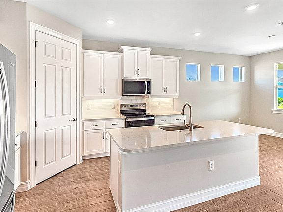 4th image of 16787 Elkhorn Coral Dr