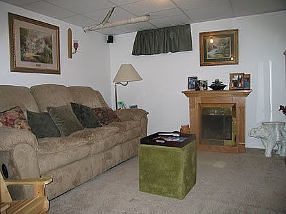 finished room in bsmt