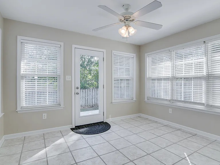 2044 Lillian Dr #1 — Photo 11