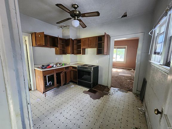 4th image of 1117 Brookside Dr