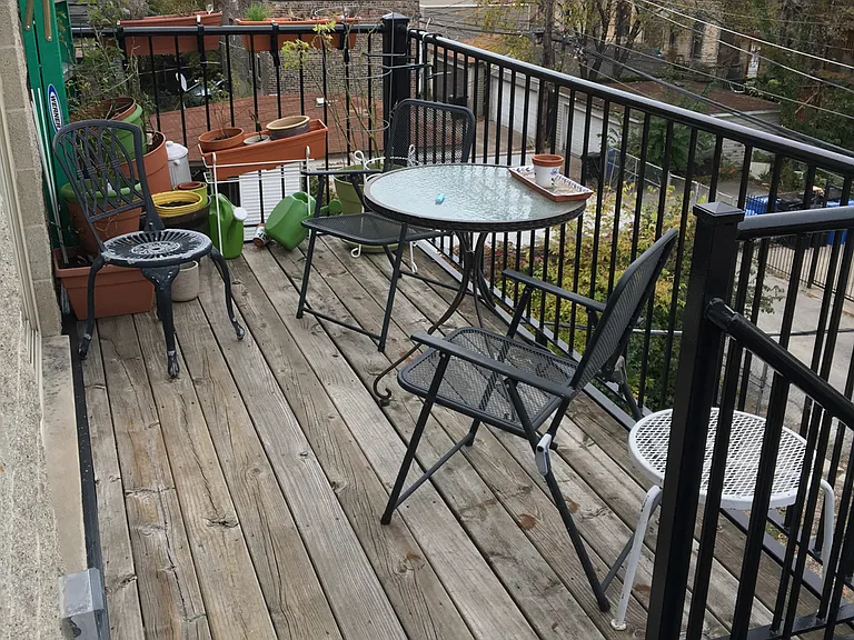 2235 W Washington Blvd — Photo 10