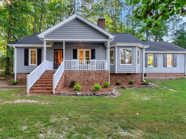 113 White Oak Ct, Clayton, NC 27520