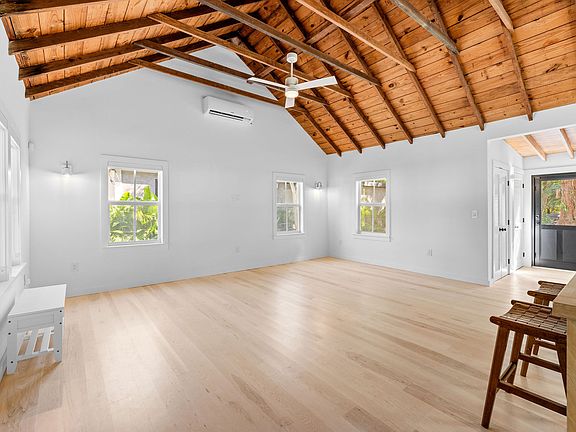 5th image of 3536 William Ave