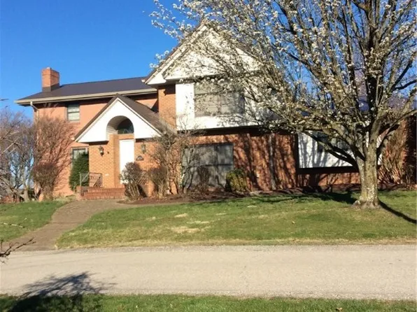 30 Arch St, Monessen, PA 15062