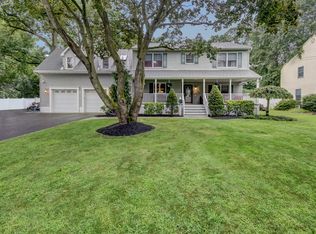 1 Roma Ct, Lincroft, NJ 07738