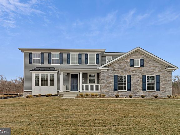 3rd image of 2013 Saint James Rd