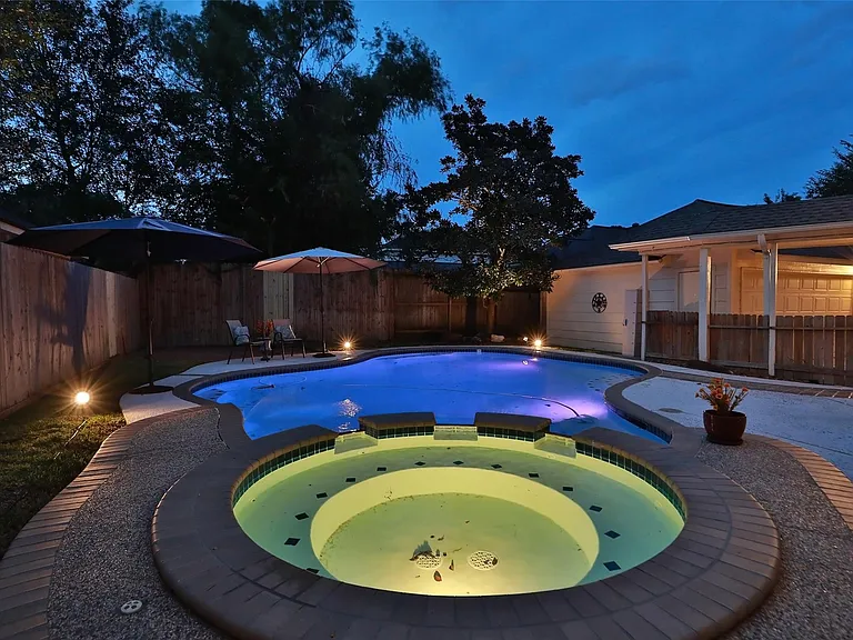 7906 Tizerton Ct — Photo 46