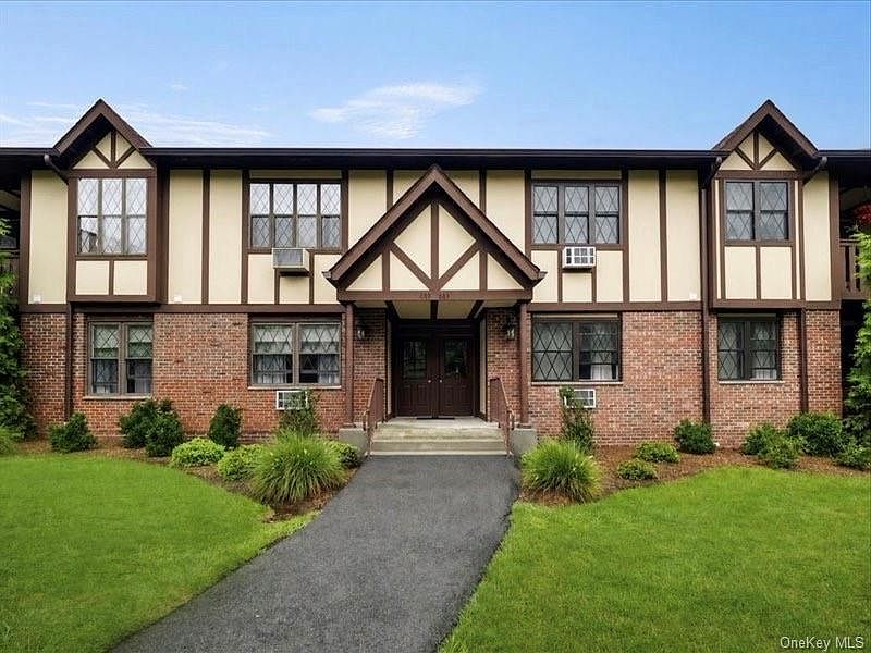 1st image of 494 Sierra Vista Lane