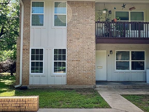 5th image of 124 Olive St APT 2