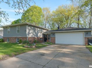 3601 W Saymore Ln, Peoria, IL