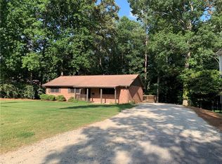 6103 Lake Lanier Heights Rd, Buford, GA 30518