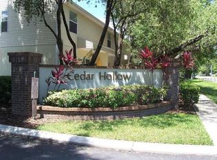 11201 Cedar Hollow Ln, Tampa, FL 33618