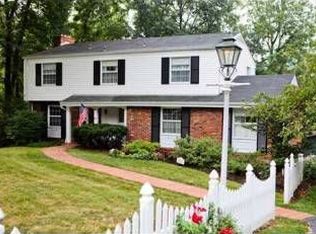 3225 Kennebec Rd, Pittsburgh, PA 15241