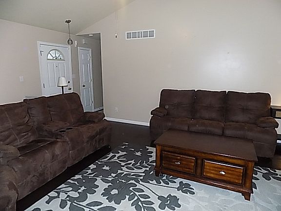 5th image of 701 Lovechio Dr