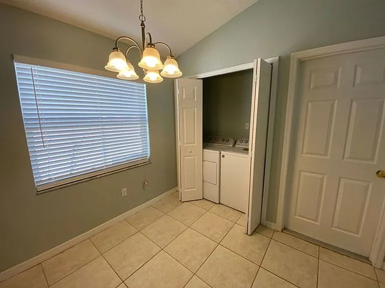 322 Riunite Cir — Photo 7