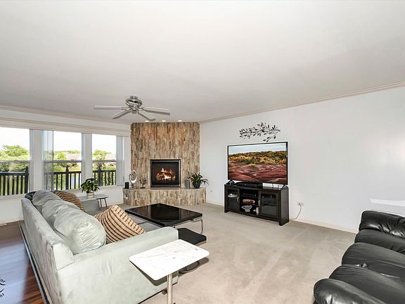 5th image of 15773 Rolland Dr