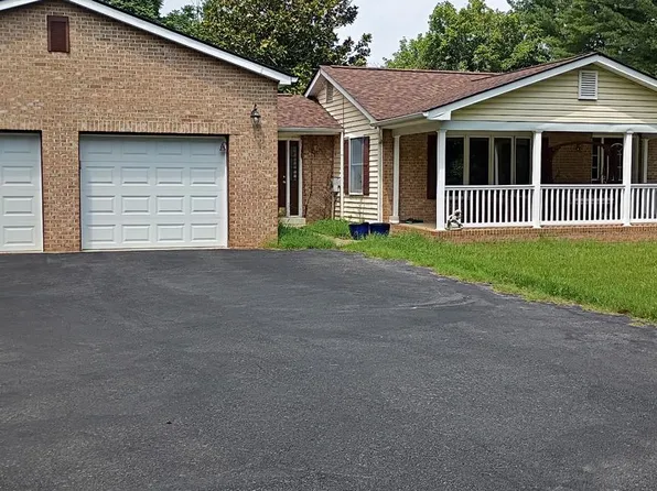 357 Macbeth Dr, Charles Town, WV 25414