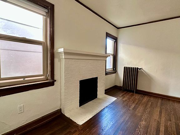 4th image of 5234 University Way NE #304
