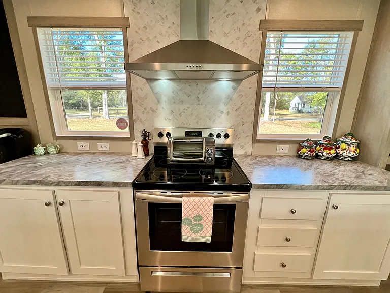 8183 Oyster Factory Rd — Photo 6